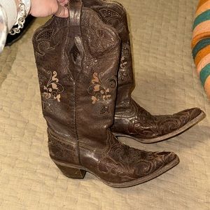 Women’s brown corral boots